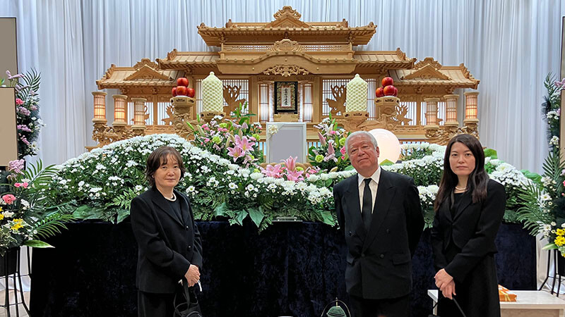 故人のうれしそうな姿が浮かぶ式となりました。