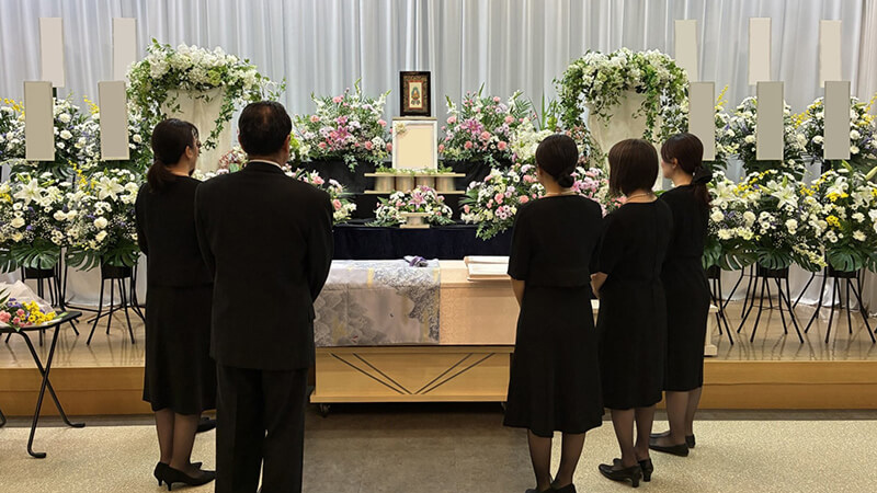 とても素敵な祭壇を用意していただき、遺族一同感動いたしました。